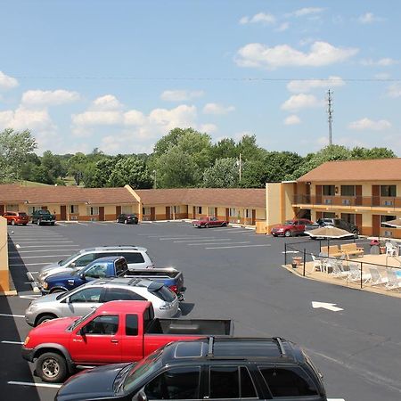 Andrew Johnson Inn Greeneville Exterior photo