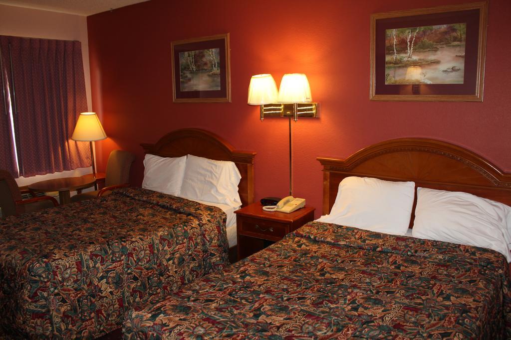 Andrew Johnson Inn Greeneville Room photo